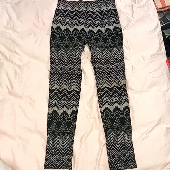 Leggings - Picture 1 of 3